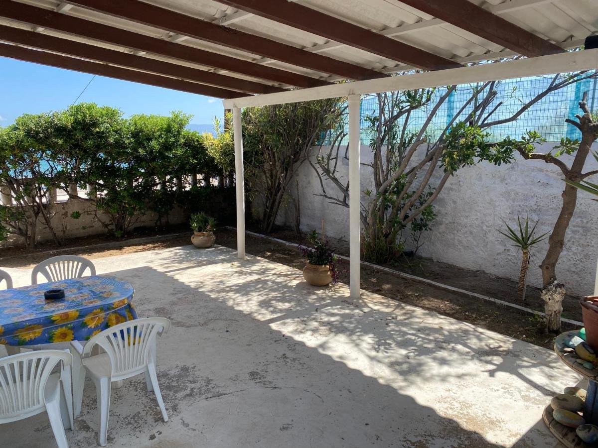 Alexia'S Beach House Káto Ássos Esterno foto