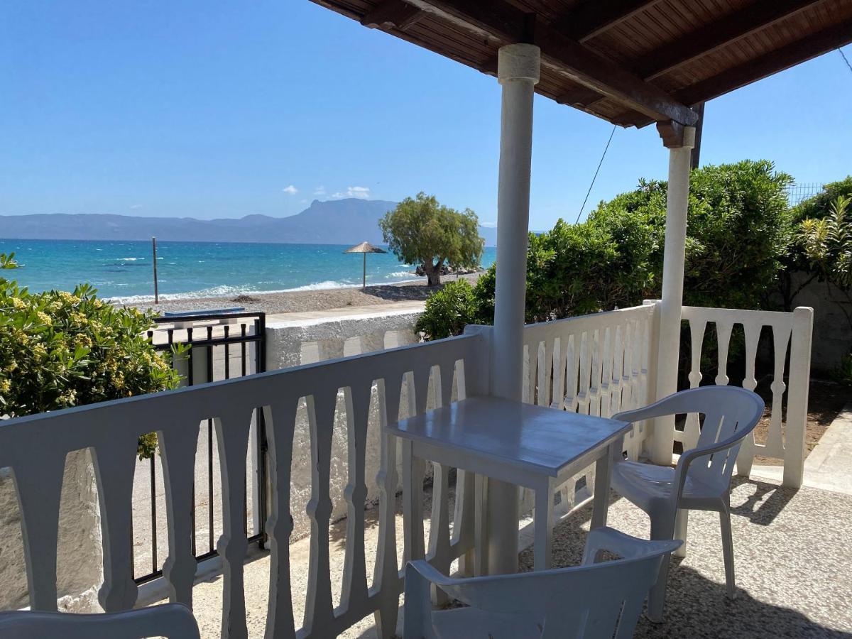 Alexia'S Beach House Káto Ássos Esterno foto
