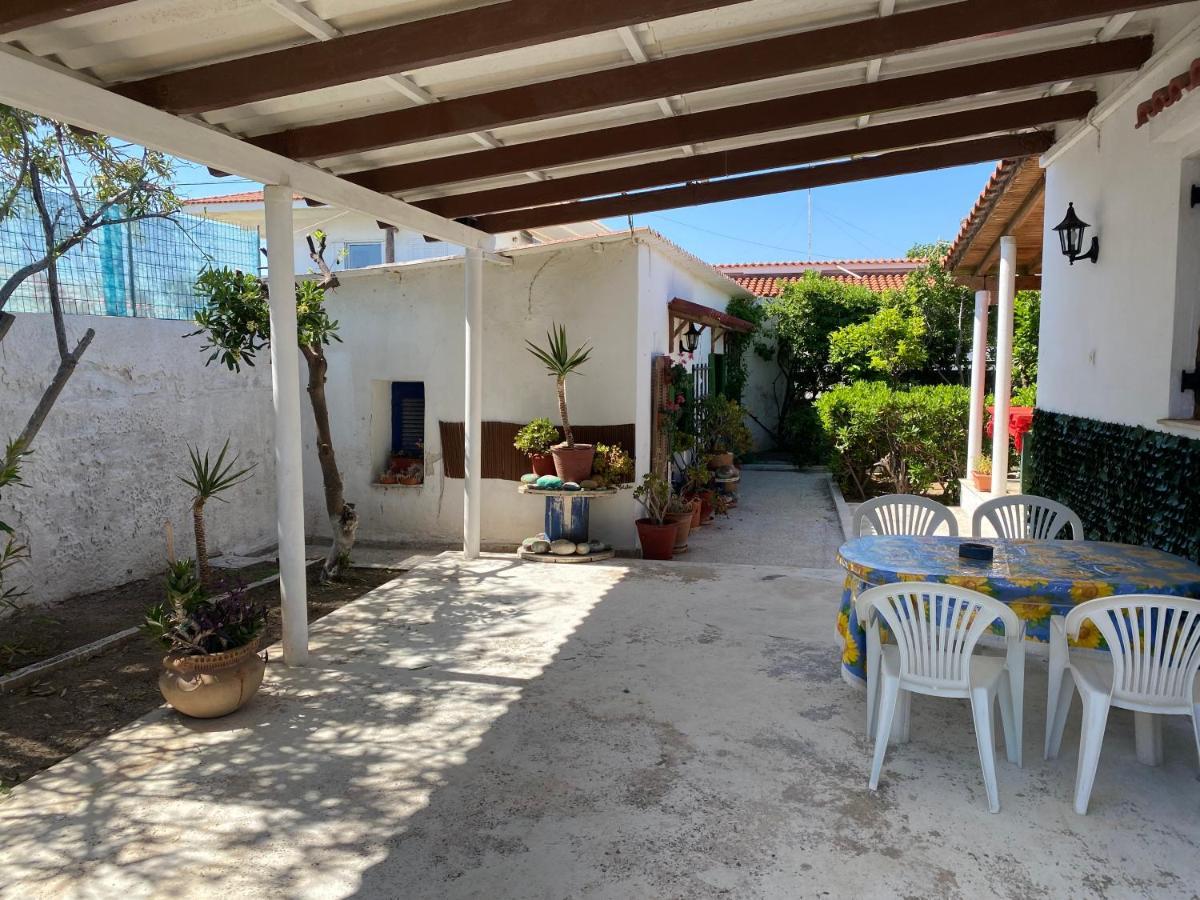 Alexia'S Beach House Káto Ássos Esterno foto