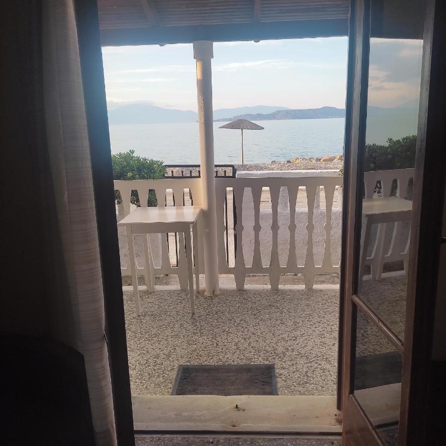 Alexia'S Beach House Káto Ássos Esterno foto